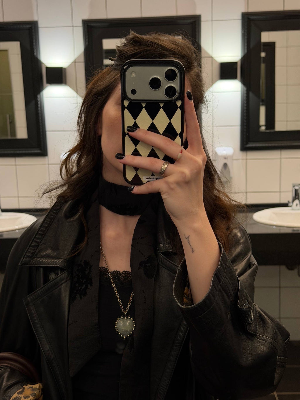 Lodge Diamonds
